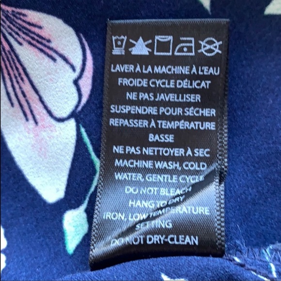 Lily Morgan Navy Floral Bell-sleeve Blouse 2X - Picture 9 of 10